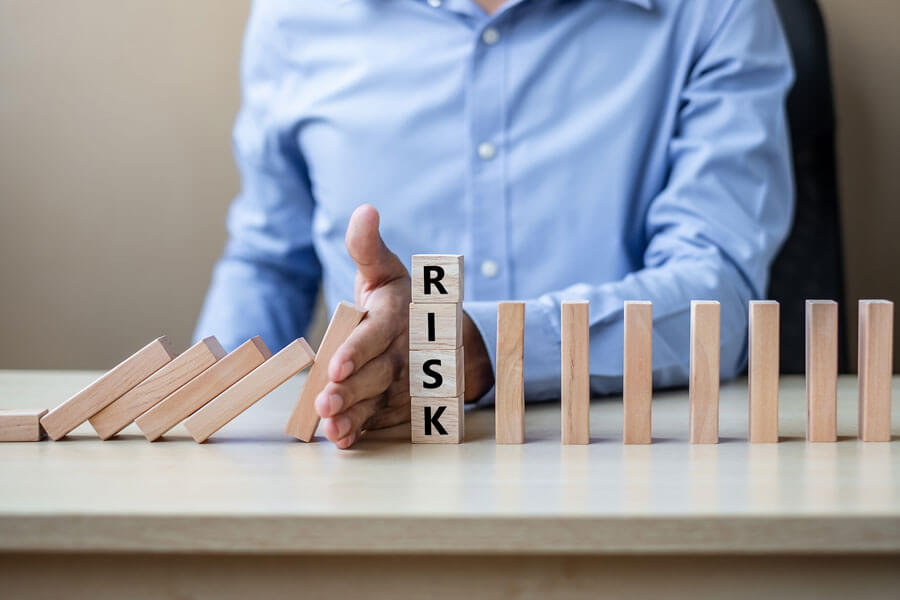 استانداردهای مدیریت ریسک
